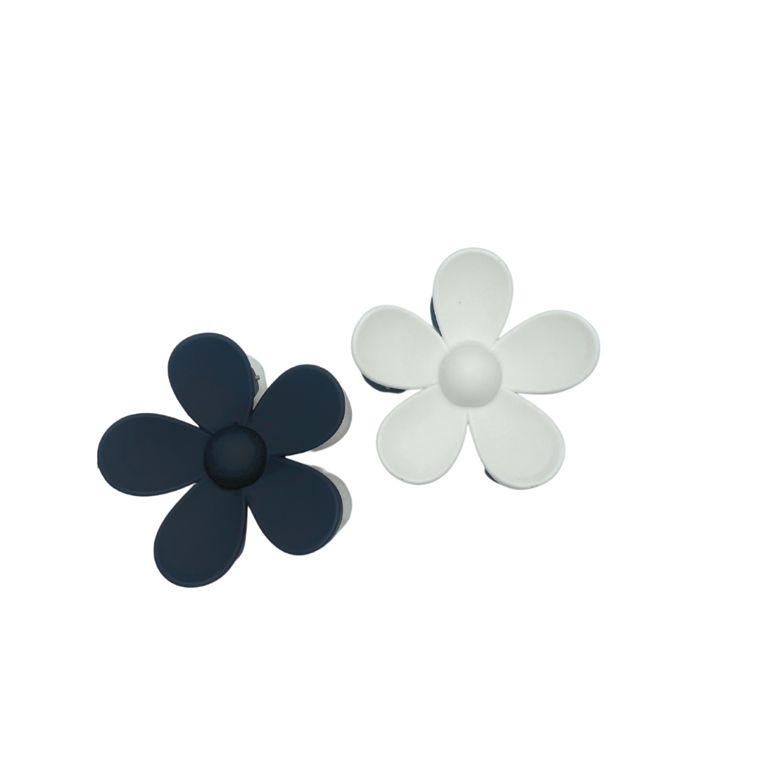 Black & White Flower Claw Clip