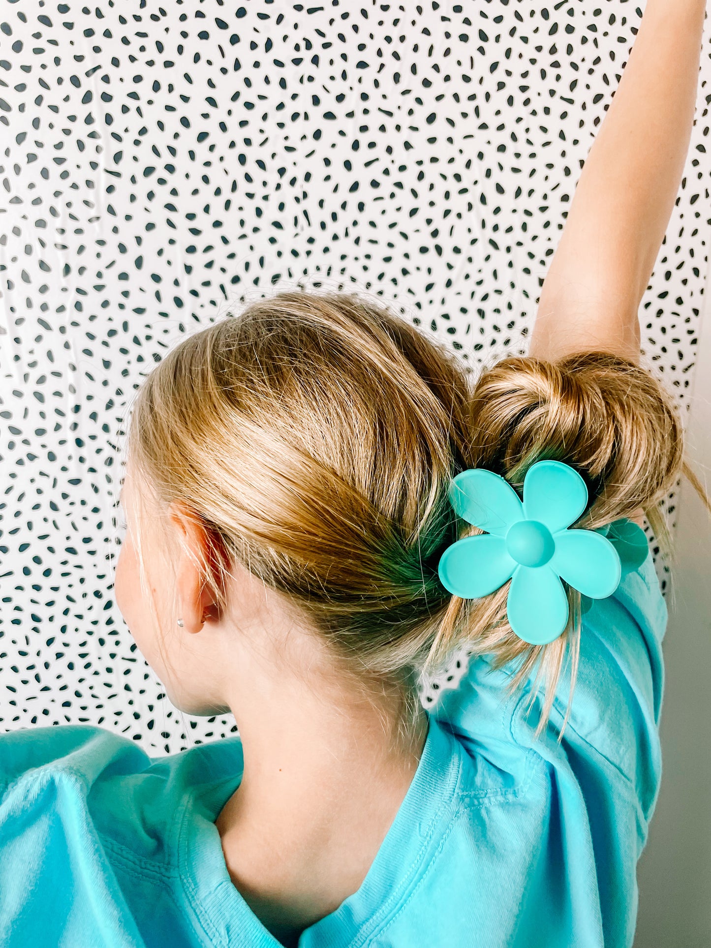 Light Teal Flower Claw Clip